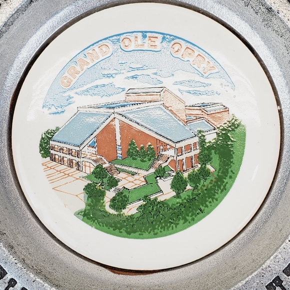 Grand Ole Opry Pewter Plate Decorative Wall Hanging Ceramic Center - Picture 2 of 4